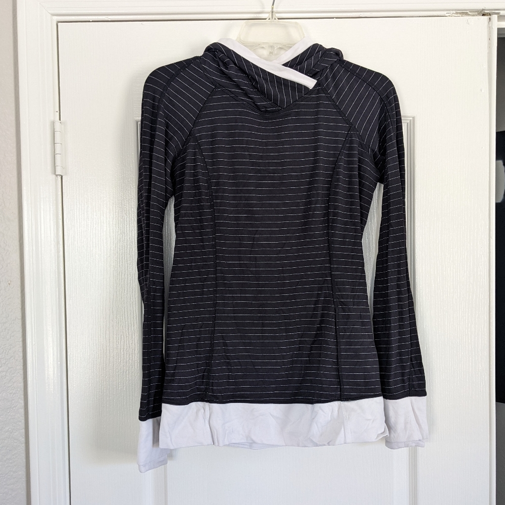 Lululemon Rulu pullover - Picture 2 of 12